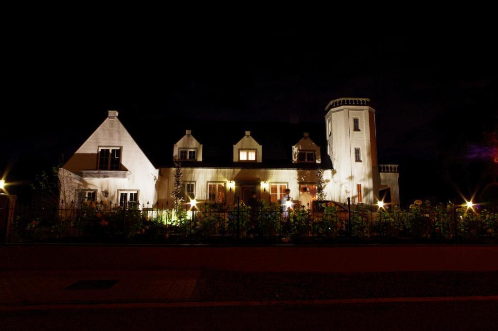 B&B Villa Reynaert Opoeteren Екстериор снимка